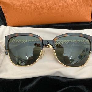 Tory Burch Sunglasses with sleeve and case